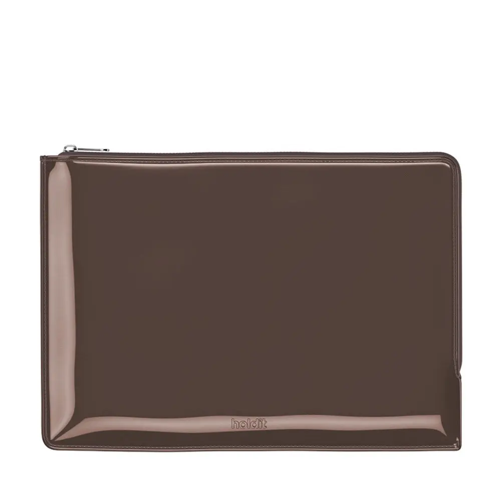 Holdit Lakkskinn Sleeve til MacBook / Bærbar PC 14" (34,2 x 24,2 cm) - Chocolate