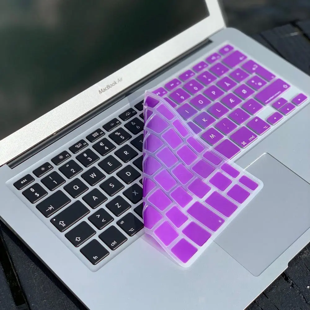 Philbert MacBook Pro 17" / Pro 15" Retina / Pro 15" / Pro 13" Retina / Pro 13" / Air 13" / Air 11" Keyboard Deksel m. Dansk Tastatur - Lilla