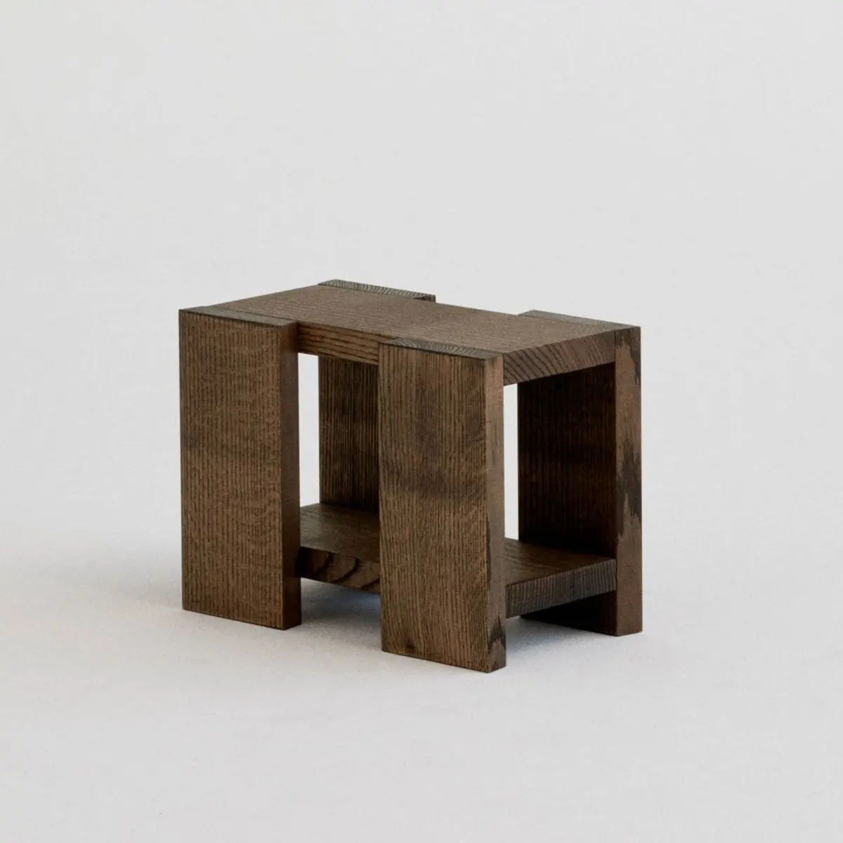 Etagére Sidebord Smoked Red Oak