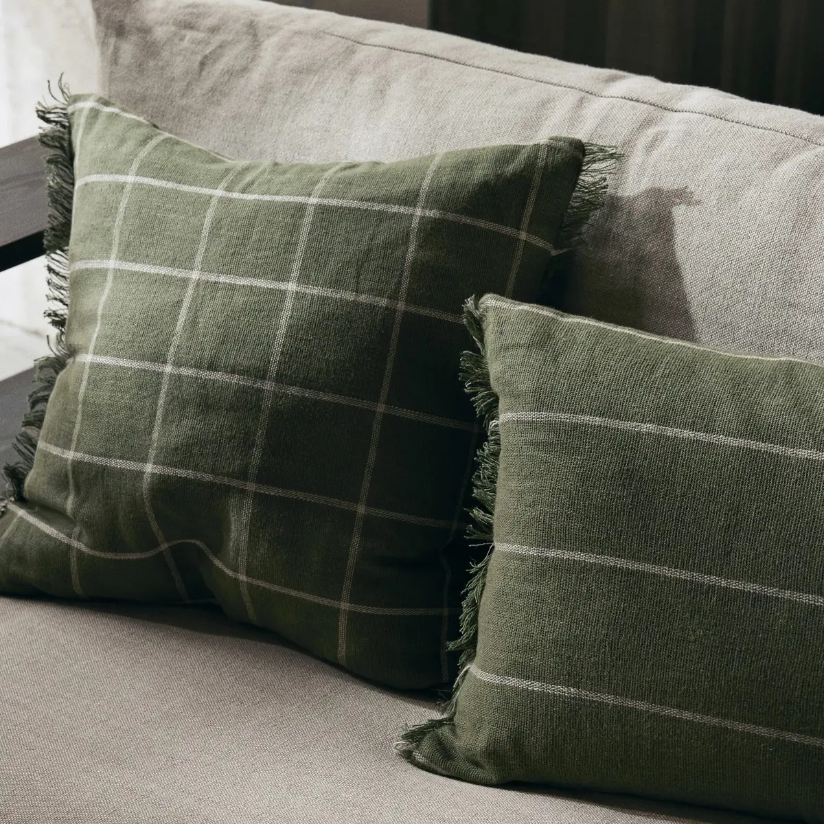 Pute Calm Olive/Off-White 50x50