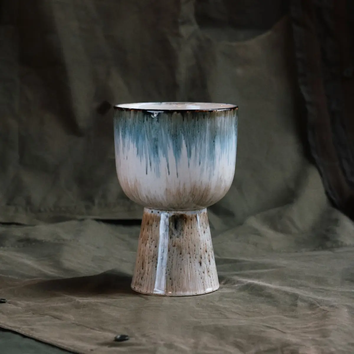 Retro flower pot glacier