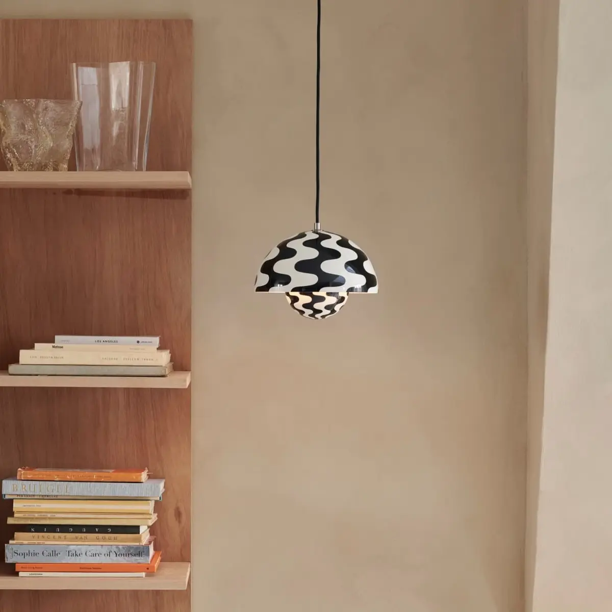 Flowerpot Taklampe Black and White VP1 Ø:23 cm