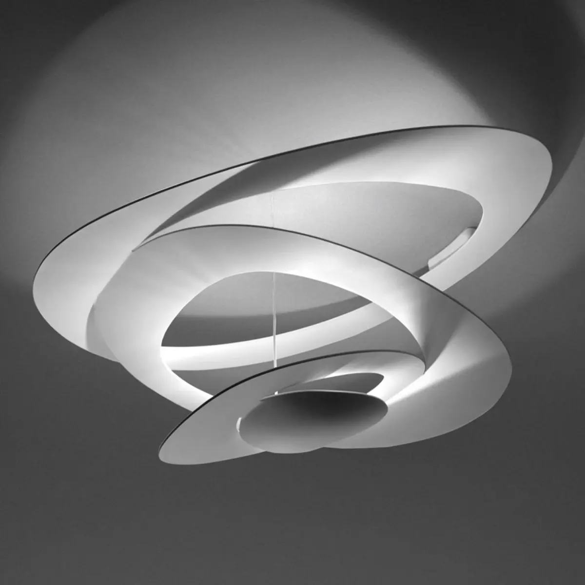 Pirce Mini - LED taklampe i hvitt, 2 700 K