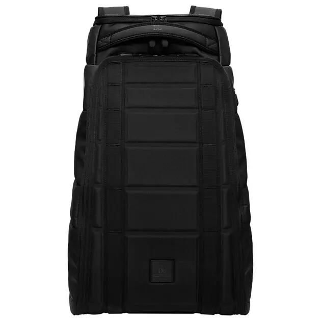 DB The Hugger 30L Backpack E01/Black Out Alle