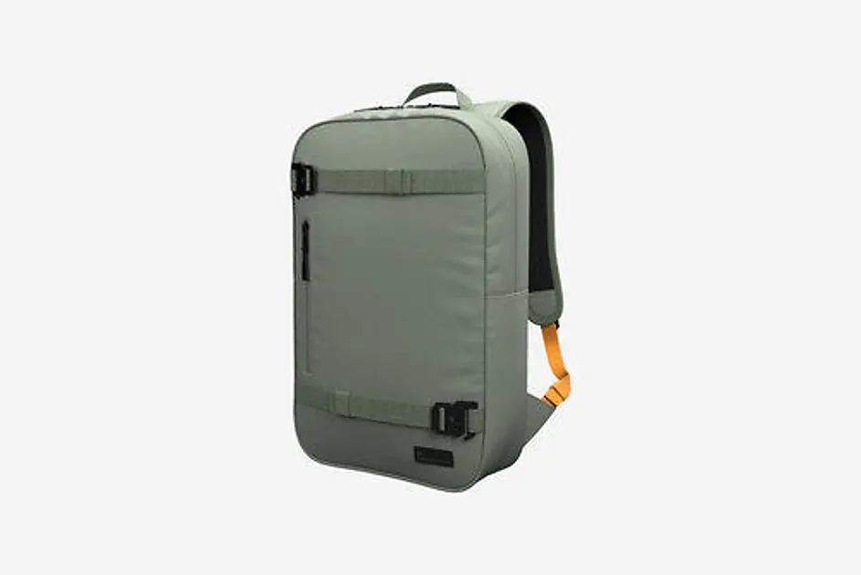 DB Essential Backpack 17L A22/Sage Green Unisex