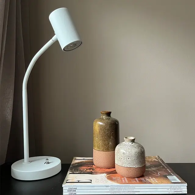 Noor II Flex skrivebordslampe 45cm hvit