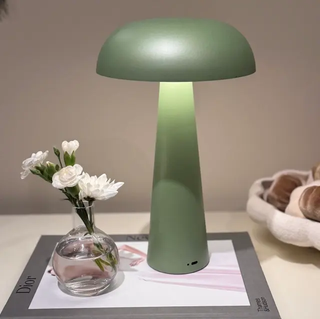 Laccaria LED oppladbar bordlampe 30cm grønn