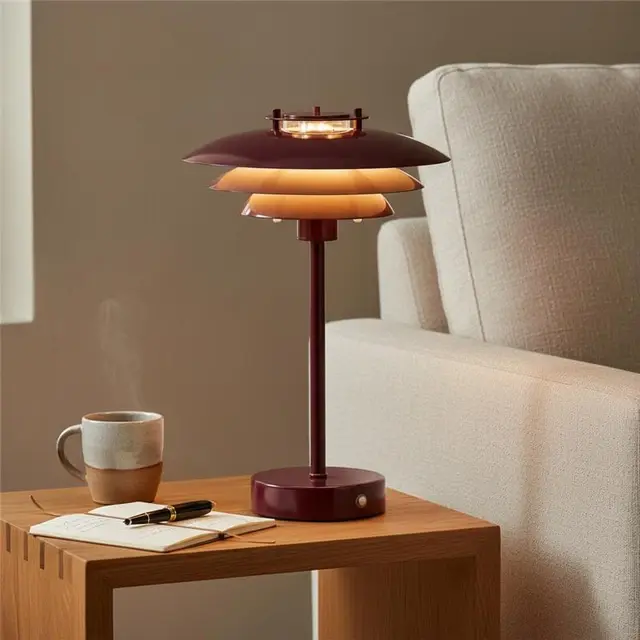 Joakim LED oppladbar bordlampe 30cm lilla