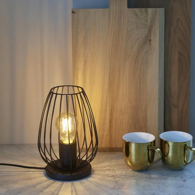 Newtown bordlampe 23cm sort