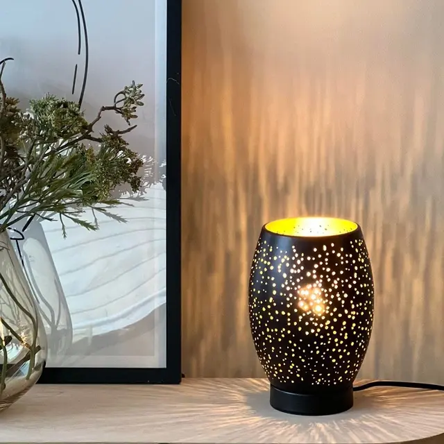 Clint New bordlampe 22cm sort