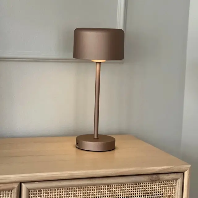 Jeff LED oppladbar bordlampe 30cm brun