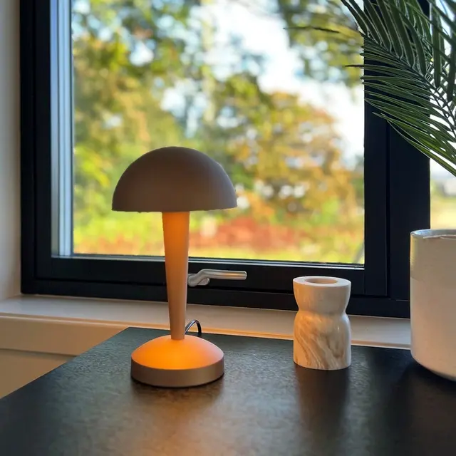 Canaria bordlampe 26,5cm brun