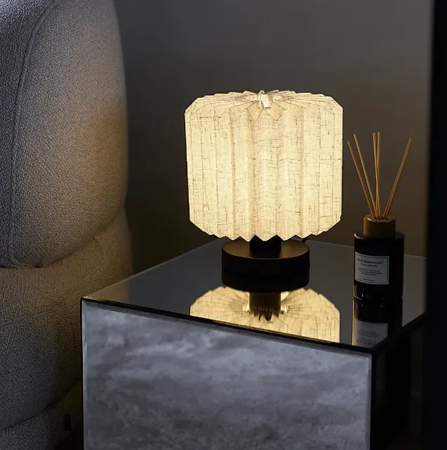 Fleur bordlampe 22cm sort