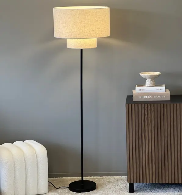 Blefjell gulvlampe uten skjerm 130cm sort