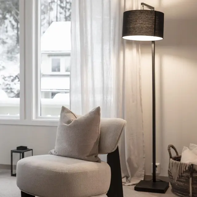 David gulvlampe 175cm sort