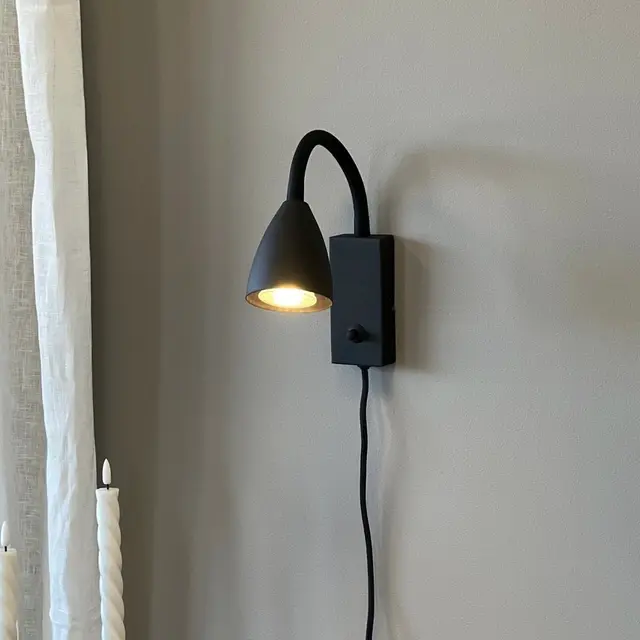 Lina Flex leselampe vegg 32cm sort