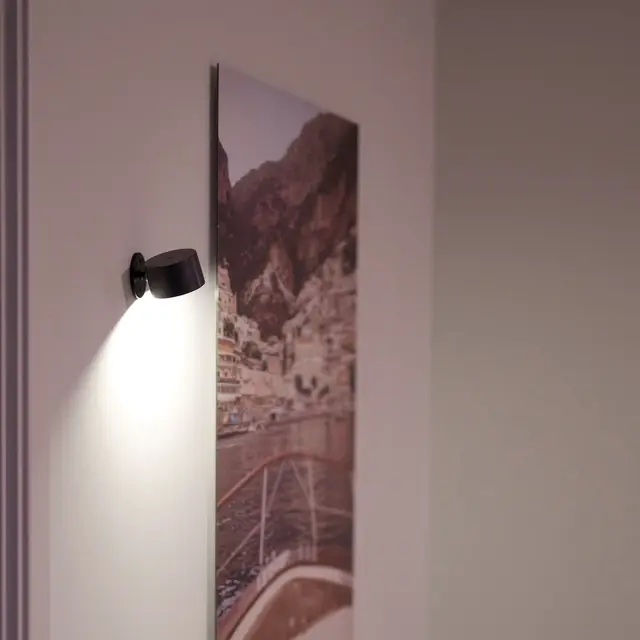 Frida LED oppladbar leselampe vegg 7,5cm sort