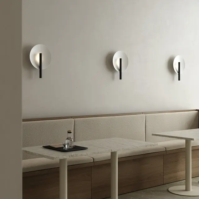Furiko vegglampe 42cm sort