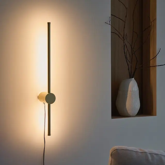Pole LED vegglampe 60cm gull