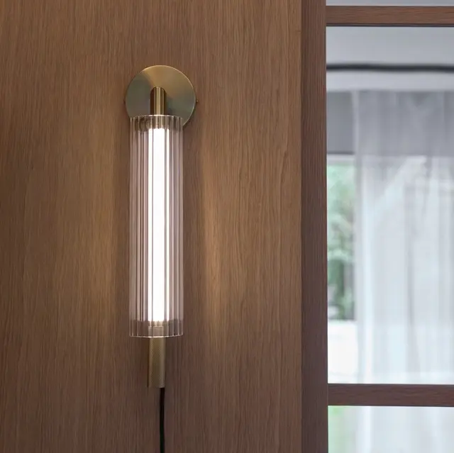 Kosta LED vegglampe 43,5cm messing