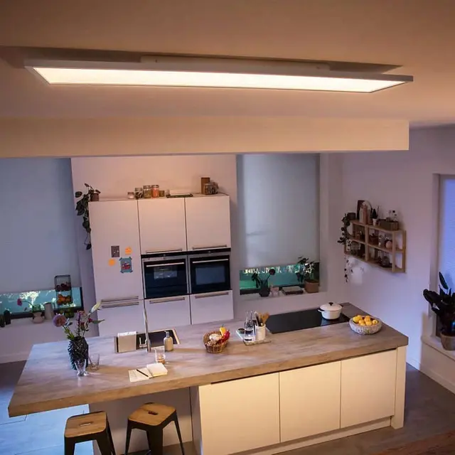 Hue Aurelle LED panel 120cm hvit