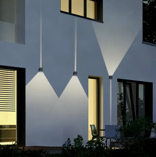 Adaja LED utelampe vegg IP54 8cm grå