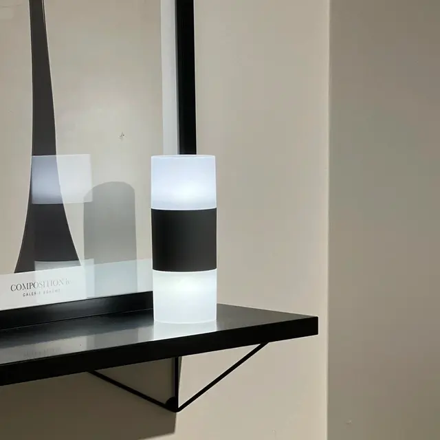 Iver LED batteridrevet utelampe bord IP44 16,6cm grå