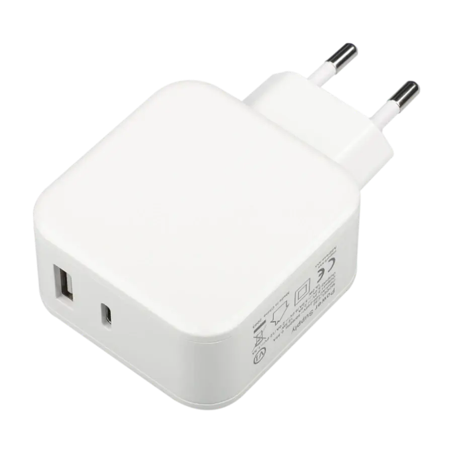 Dacota Platinum 12W/18 W USB-A og USB-C-Lader 2P, hvit