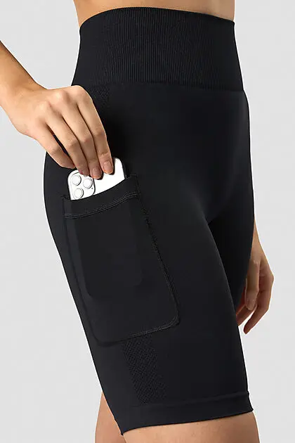 ICANIWILL Define Seamless Pocket Biker Shorts W Black Dame | Sport1.no