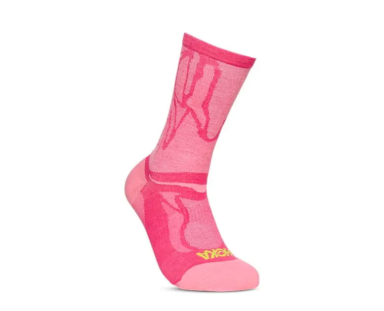 HOKA U CLIFTON CREW RUN SOCK ELECTRIC ROSE Unisex | Sport1.no