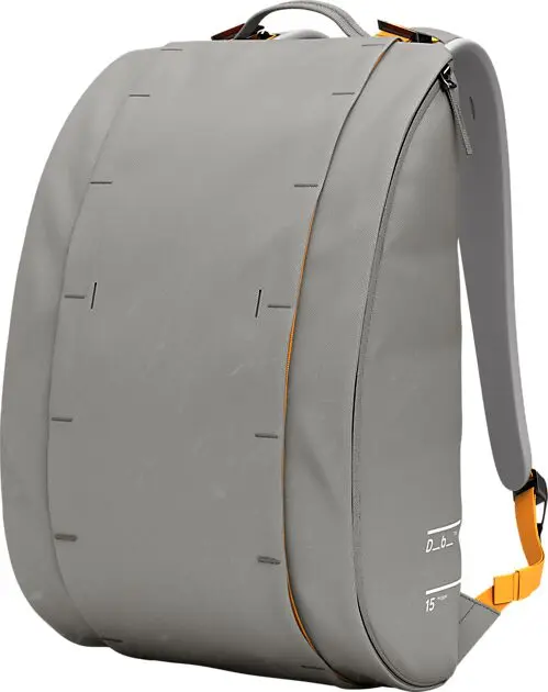 DB Hugger Backpack 15L 0090/Sand Grey Unisex