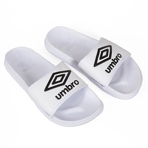 UMBRO Core Slippers sandaler White Herre | Intersport.no