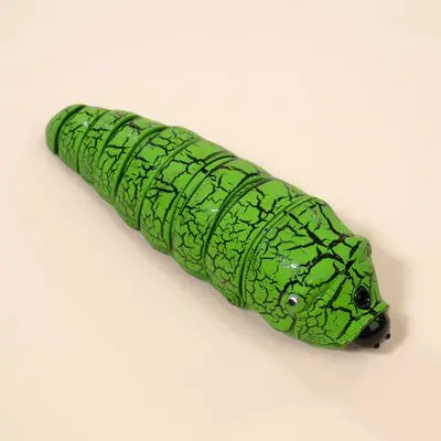 TIAKI Elektronisk katteleke Crazy Caterpillar