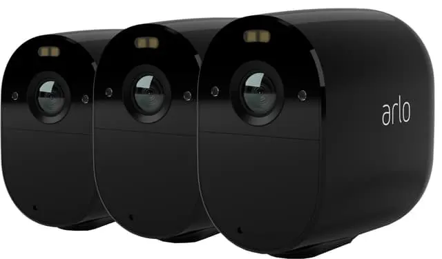 Arlo Essential trådløst FHD overvåkningssystem 3-pakning (sort)