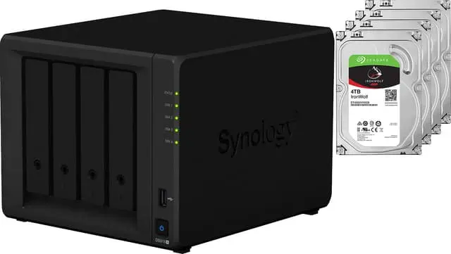 Synology DiskStation DS918+ 4-Bay + 4x 4 TB harddisk