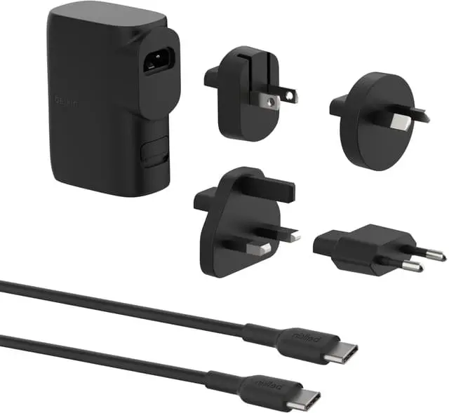 Belkin BoostCharge 25W hybrid vegglader + 5000mAh powerbank (sort)