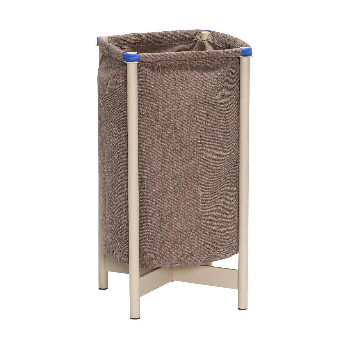 Pod skittentøyskurv, Brun