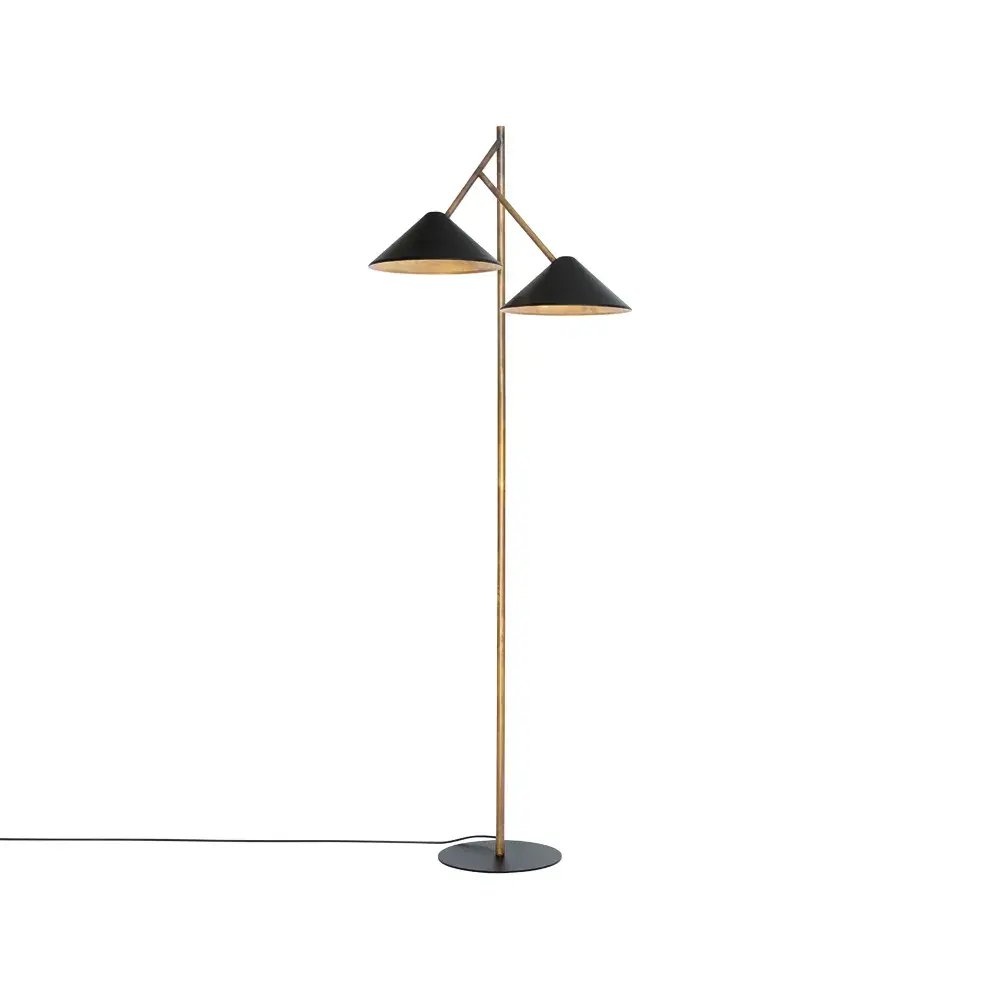Grenverk gulvlampe, ubehandlet messing/sort
