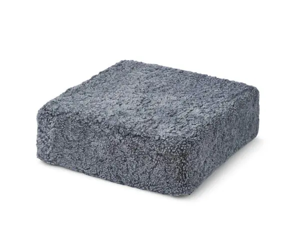 Puff | Korthåret | New Zealand | 40x40x13 cm