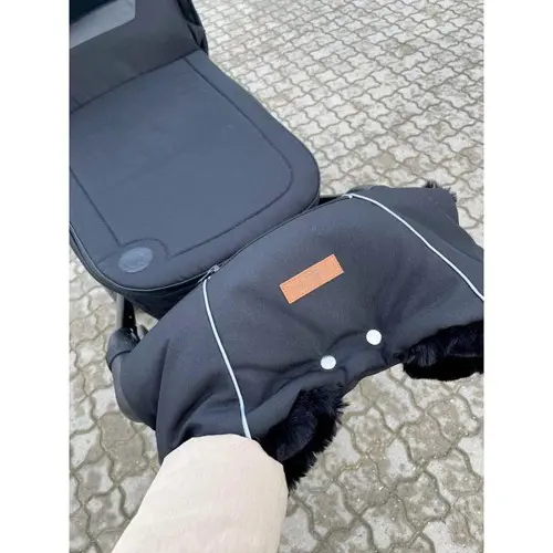 Babytrold - Hand Muff - Black (16-17S)