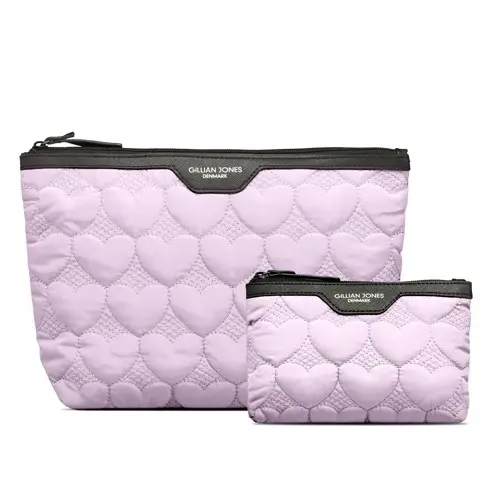 Gillian Jones - Urban Travel 2-delt sett - Lilla hjerter - Lilla