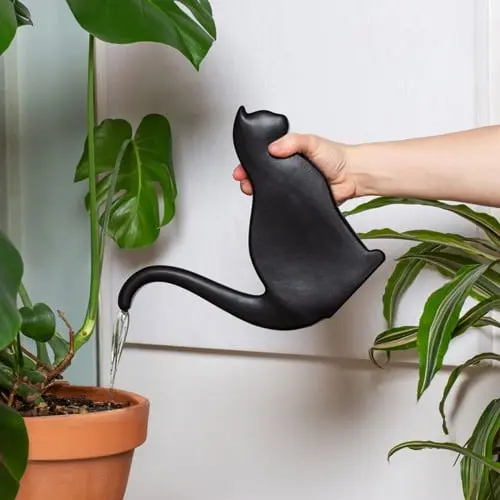 Kikkerland - Cat Watering Can - 10.25" x 1.5" x 9"
