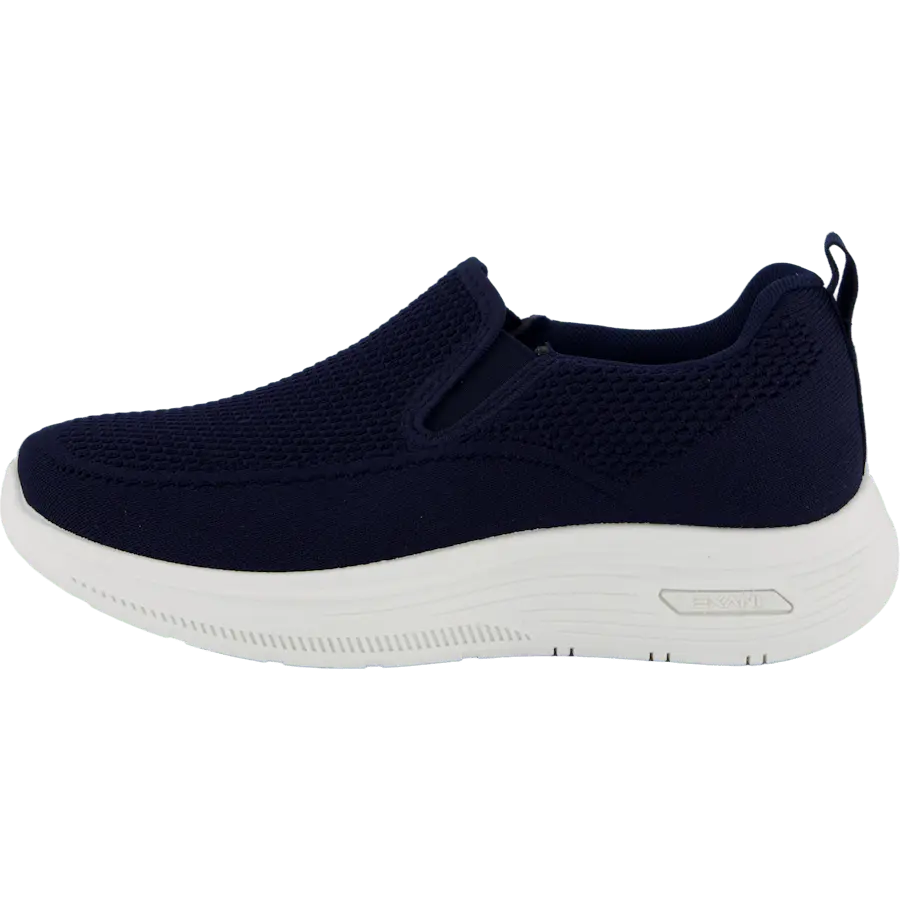 Ryan W Navy