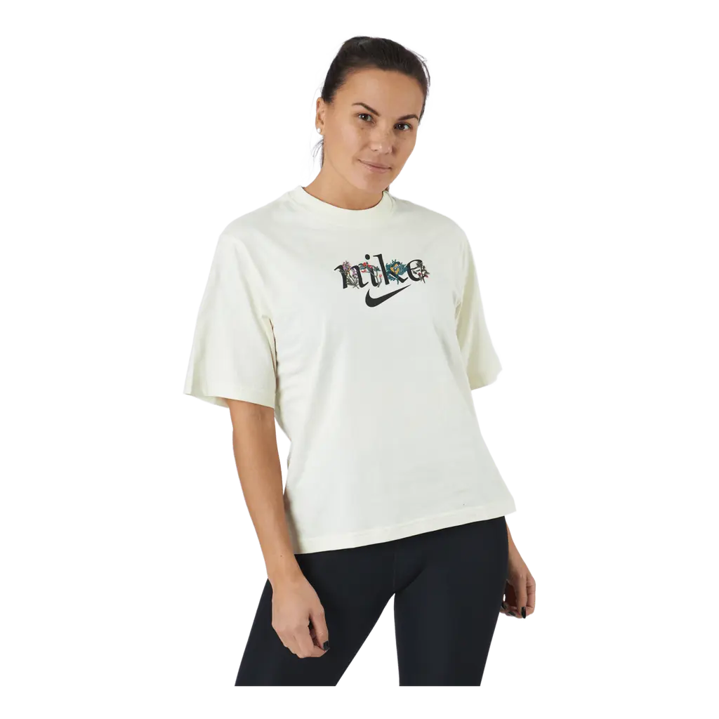 Nike Sportswear Women's T-shir Coconut Milk