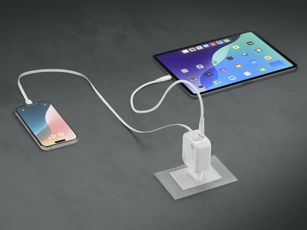 CellularLine 30W Roller Strømadapter USB-C m/uttrekkbar kabel - Hvit