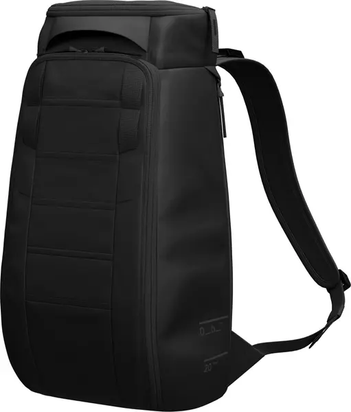 Hugger Backpack 20L Black Out