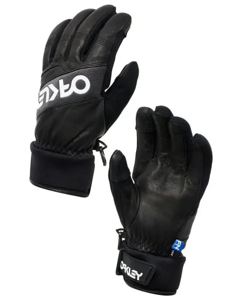 Factory Winter 2 Svart