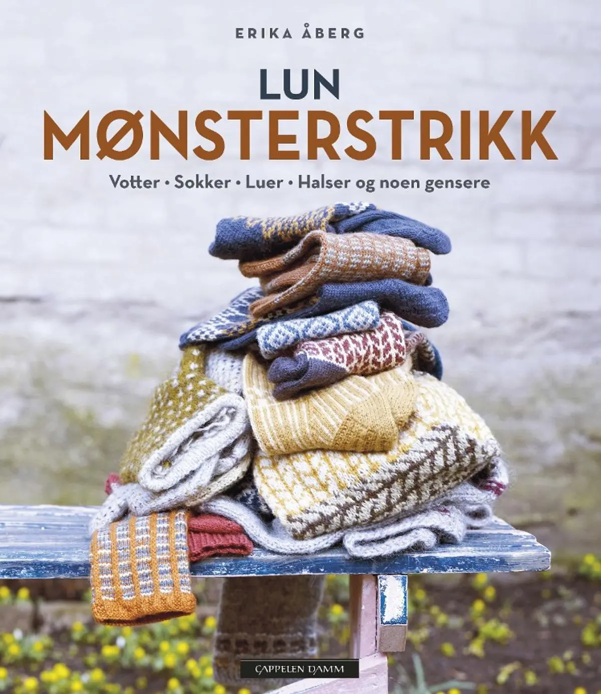 Lun mønsterstrikk: votter, sokker, luer, halser og noen gensere