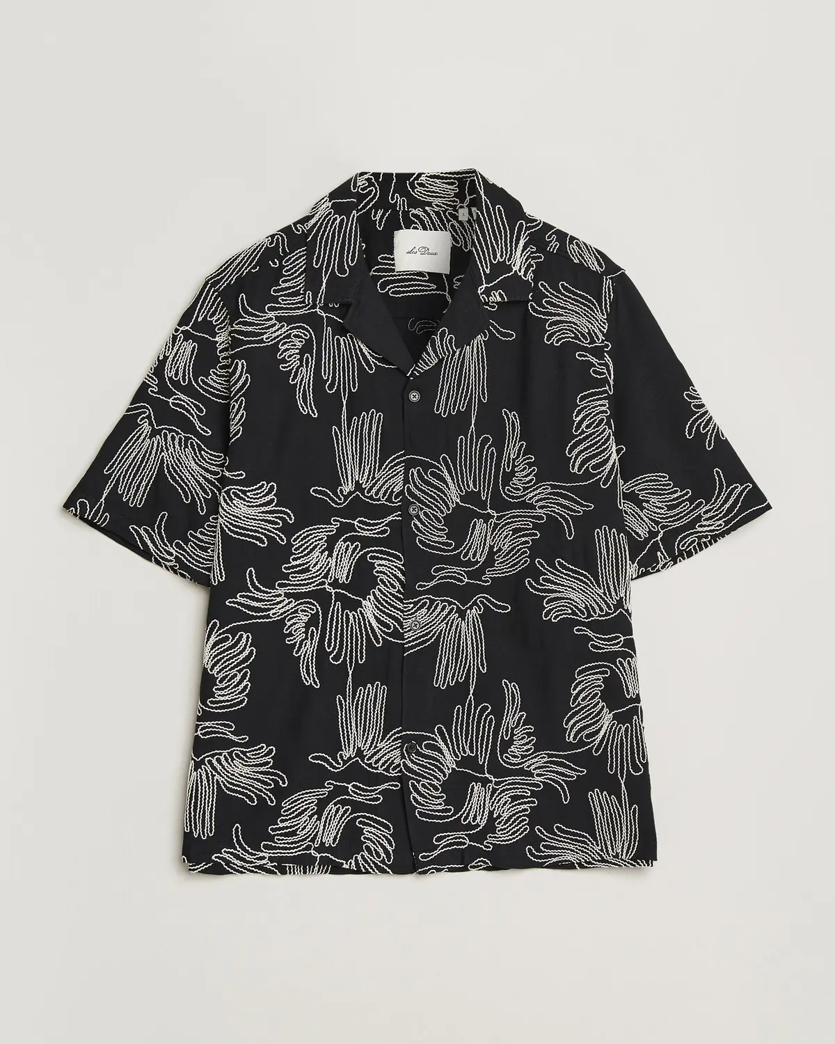 Les Deux Liam AOE Flower Short Sleeve Shirt Black