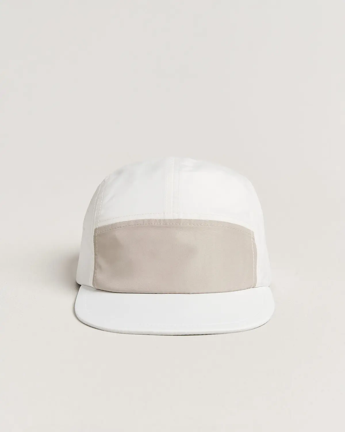 Peak Performance Lightweight Cap White/Sand Fog